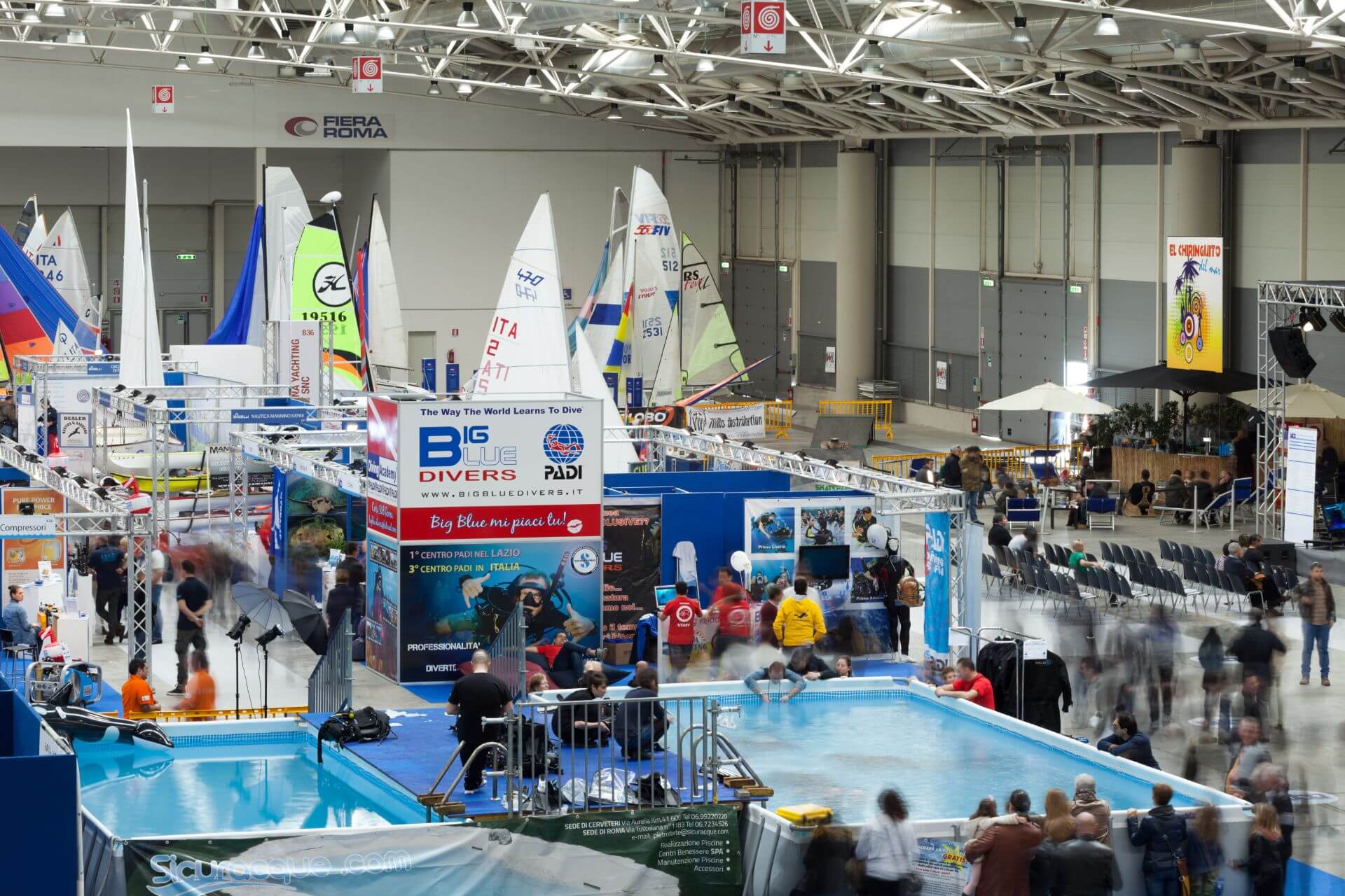 What to look for when choosing lanyards for your next exhibition